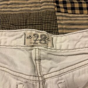 We The Free White Women's Shorts size 28